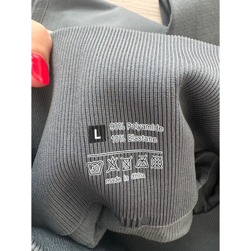 Halara Grey High Waisted Butt Lifting Cinch Seamless 7/8 Leggings Large New - Picture 7 of 8